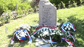 Pomen kod spomenika "Zašto?"